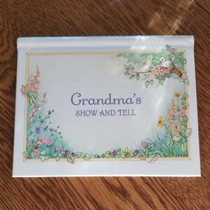 NWOT Vtg Hallmark Grandma's Brag Book W/ Garden-theme Cover- Holds 24 4x6 Photos